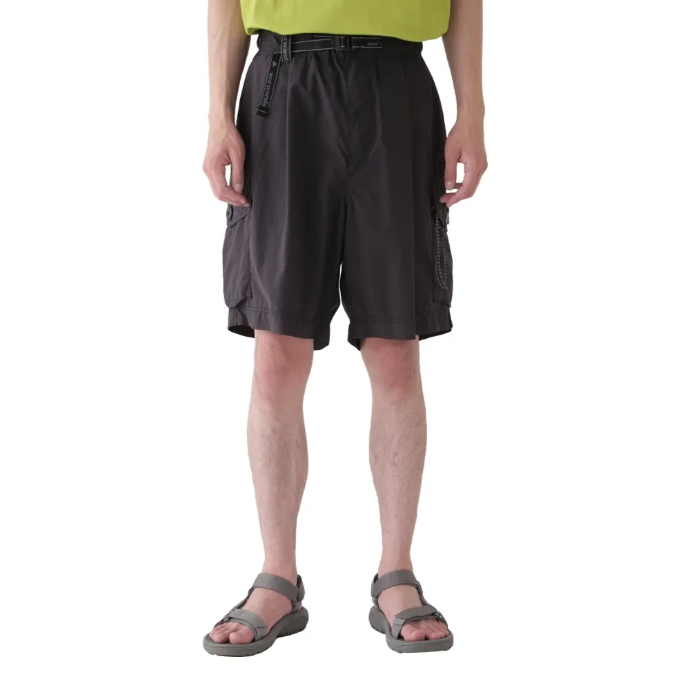 AND WANDER OVERSIZED CARGO SHORT PANTS-BLACK