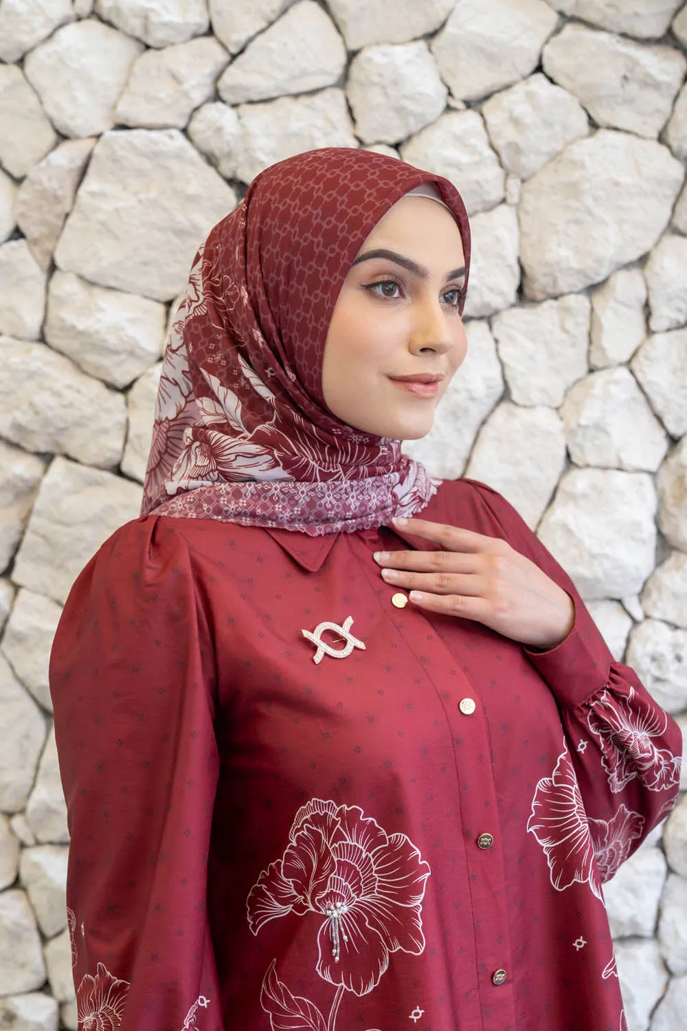 Leysha Scarf Red Delight