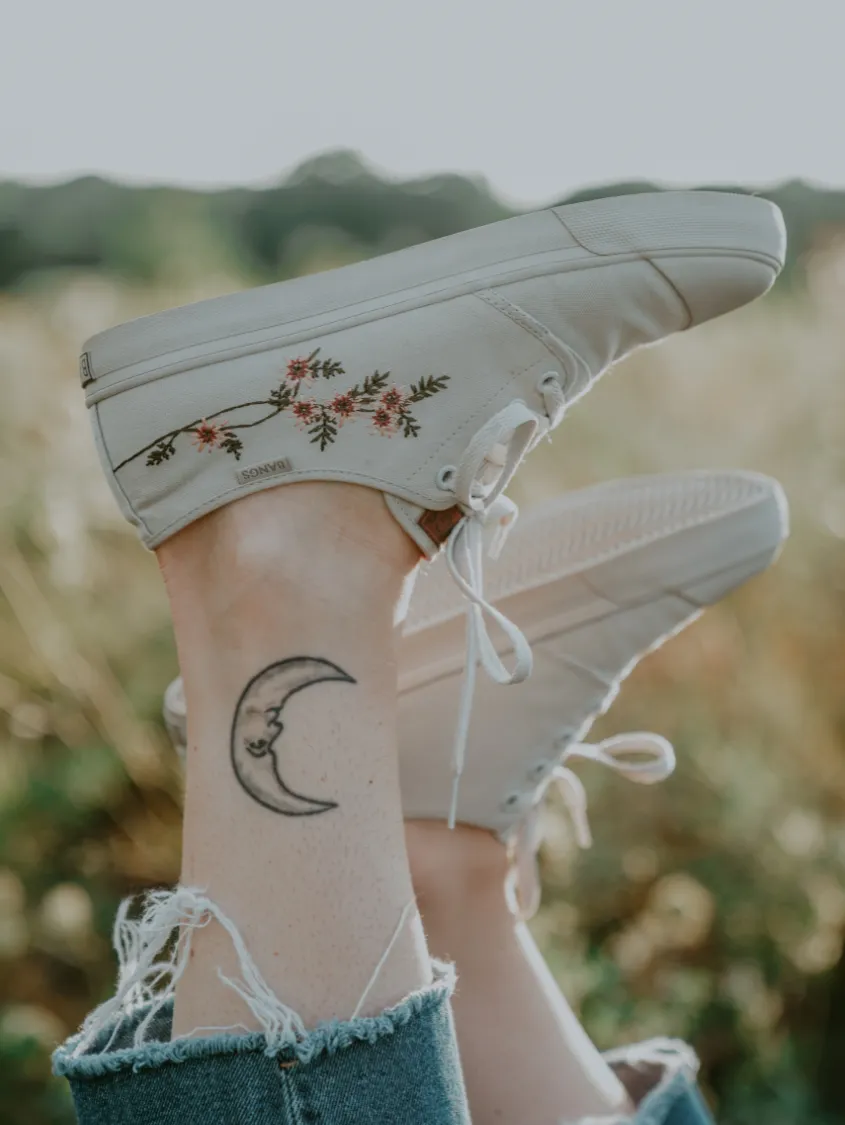 London Fog Floral Low Top