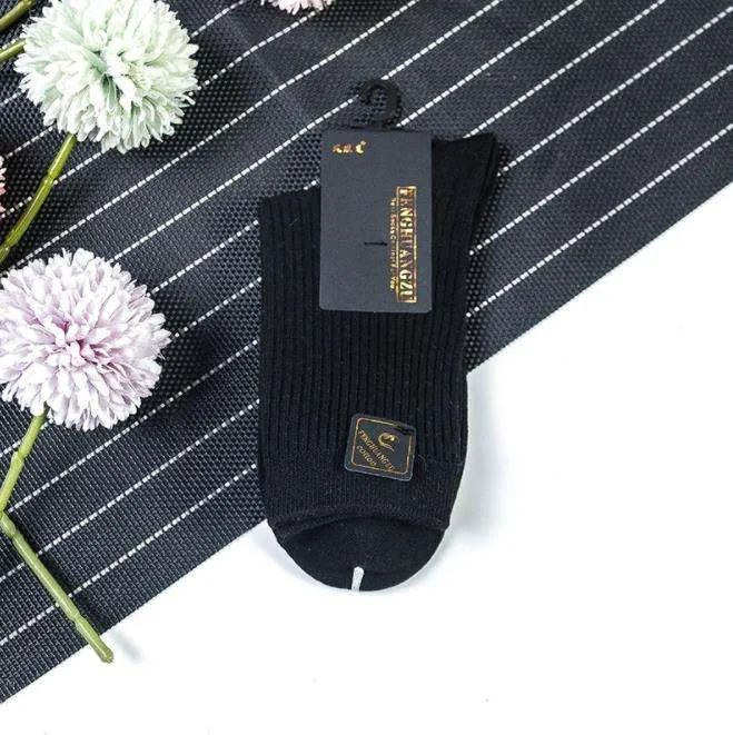 Socks men's autumn and winter new double needle Solid Color Japanese retro couple medium tube cotton socks