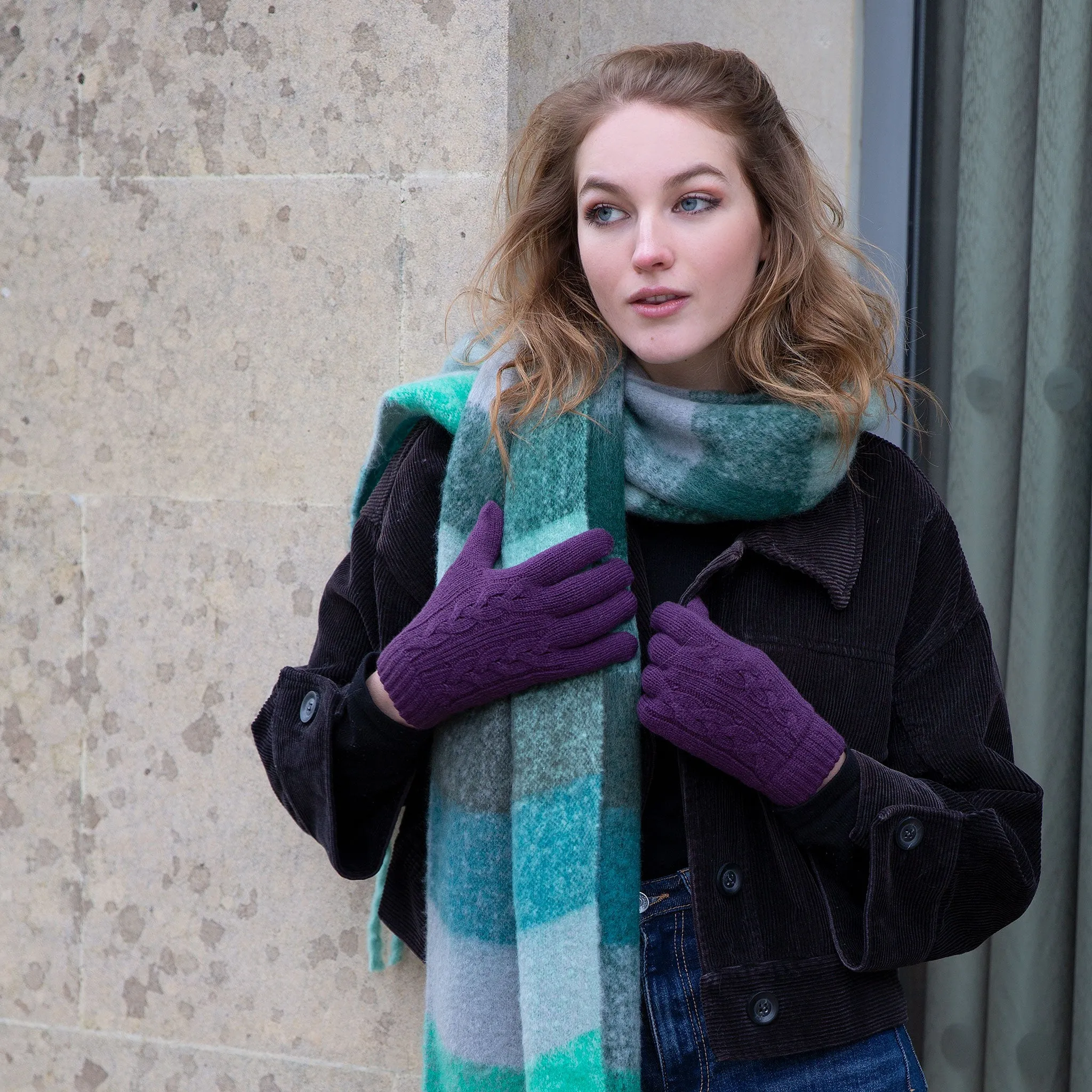 Women's Cable Knit Gloves